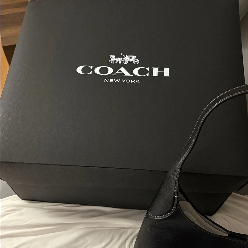 Coach Brooklyn 34 black leather bag - Picture 6 of 8